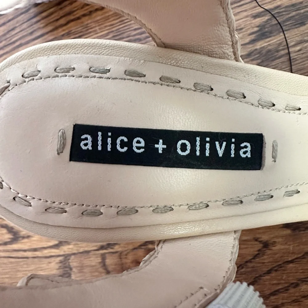 Alice + Olivia Rafia Woven 1” Platform Black Tan Straw Summer Wedge Sandal Size9